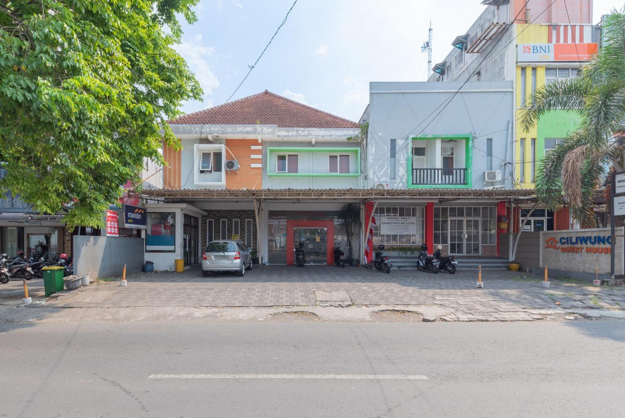 Reddoorz At Ciliwung Guest House Syariah Malang Dış mekan fotoğraf